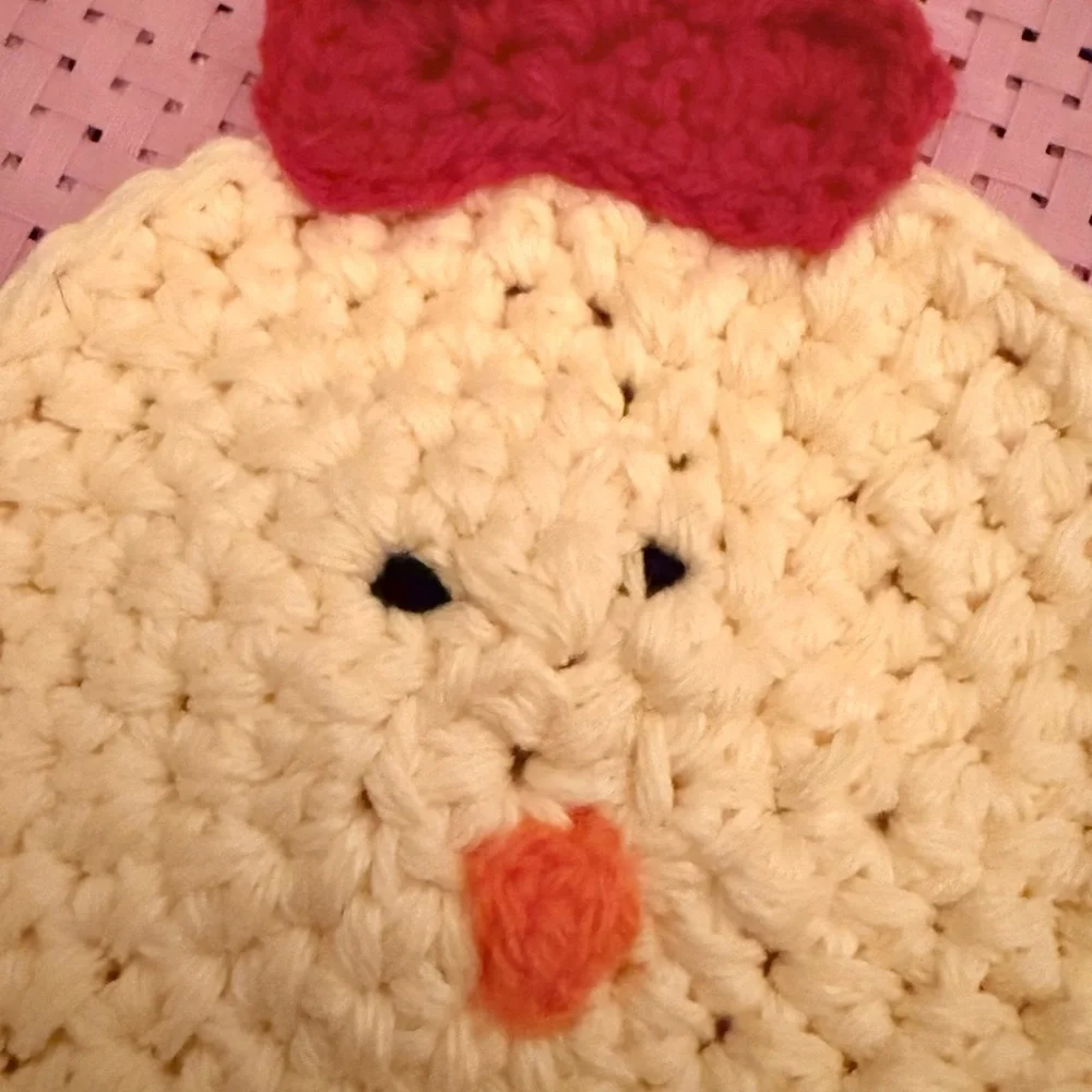Handmade Crochet Chicken Potholder – Cute Farmhouse Kitchen Decor